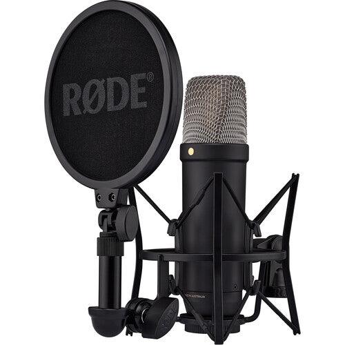 RODE NT1 5th Generation Large-Diaphragm Cardioid Condenser XLR/USB Microphone (Black) (Silver)